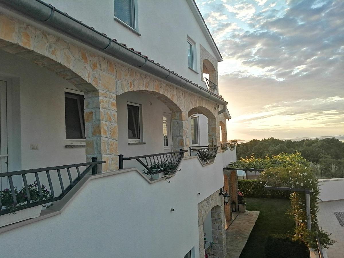 Apartma Tina Pula